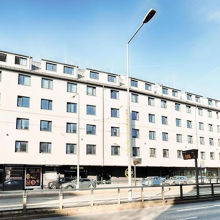B&B Hotel Nuernberg-Plaerrer Экстерьер фото